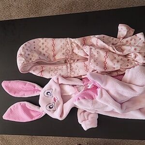 Hooded pink sleepers sz 18m